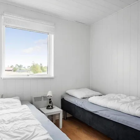 M431-vaeggerlose-marielyst-strandpark-273 *